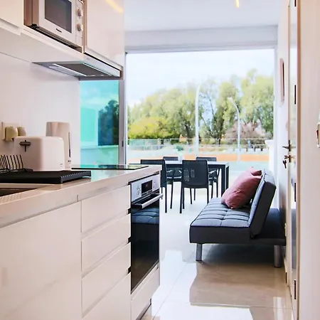 Apartament Phaedrus Living - Seaside Luxury Flat Harbour 104 Pafos